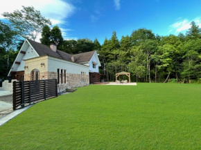 プライベートサウナ付き 森も小川も楽しめる 一棟貸切の貸別荘 Royal Villa 那須高原
